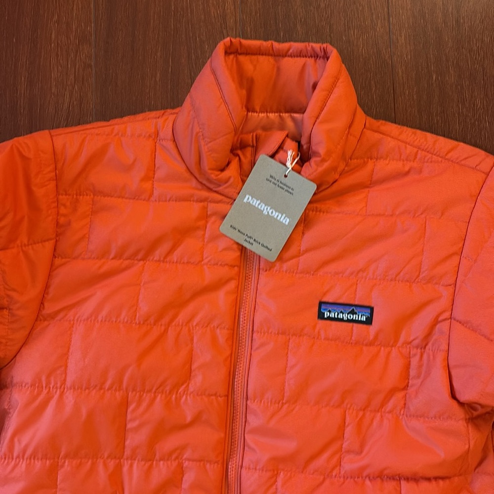 NWT Patagonia Nano puff kids large - Picture 2 of 3